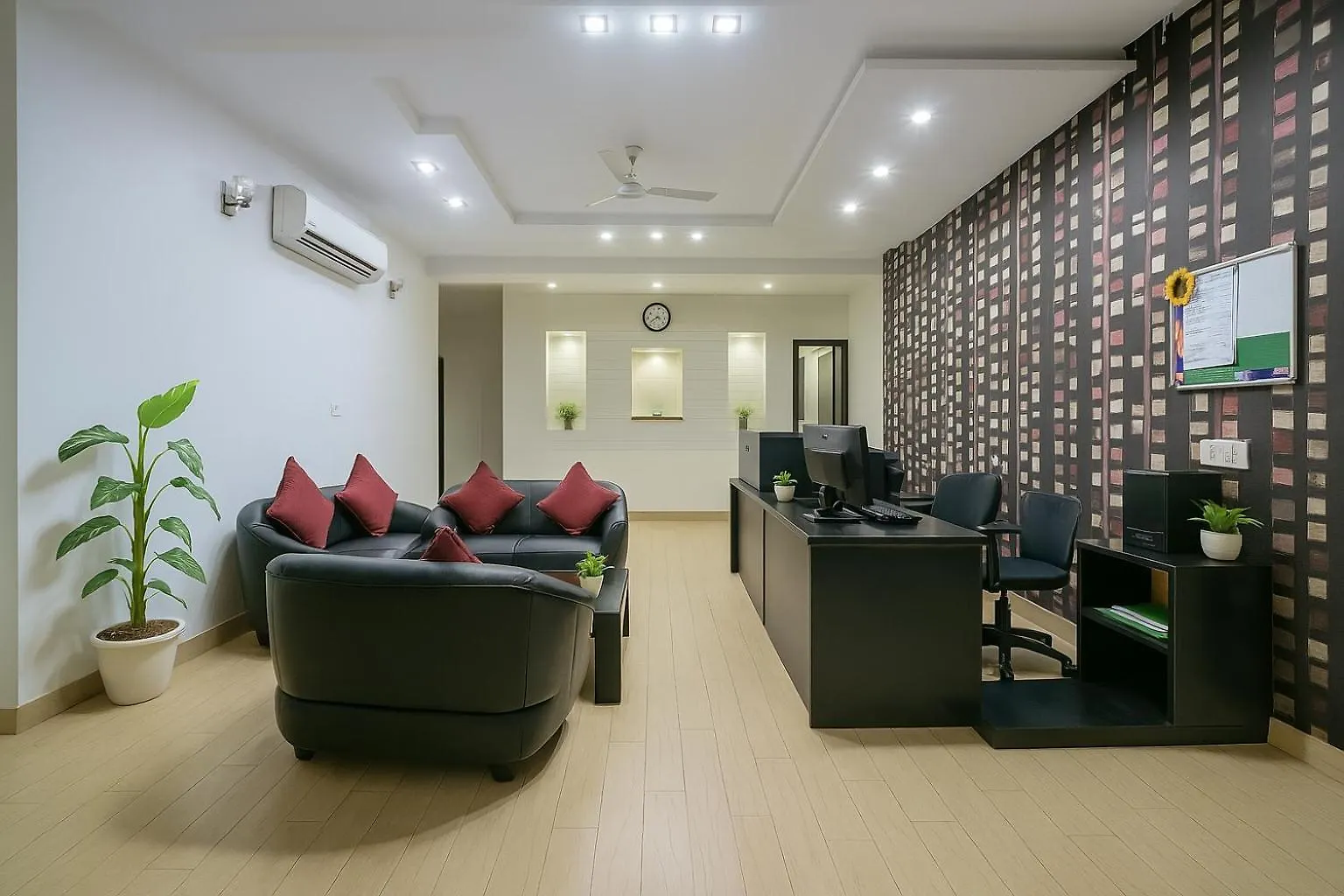 Wonderland Inn Gurgaon 2*,